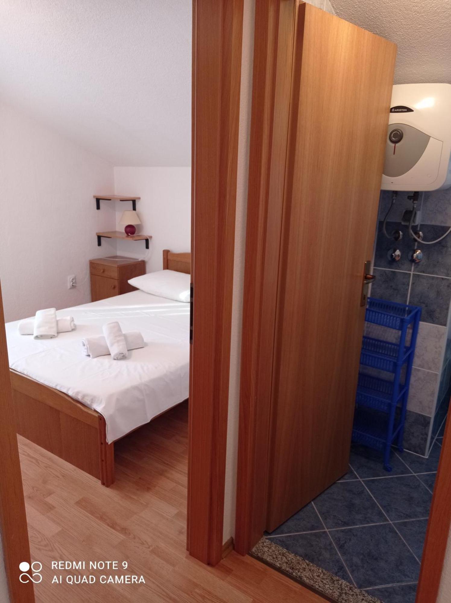 Apartments Mihovil Omiš Quarto foto