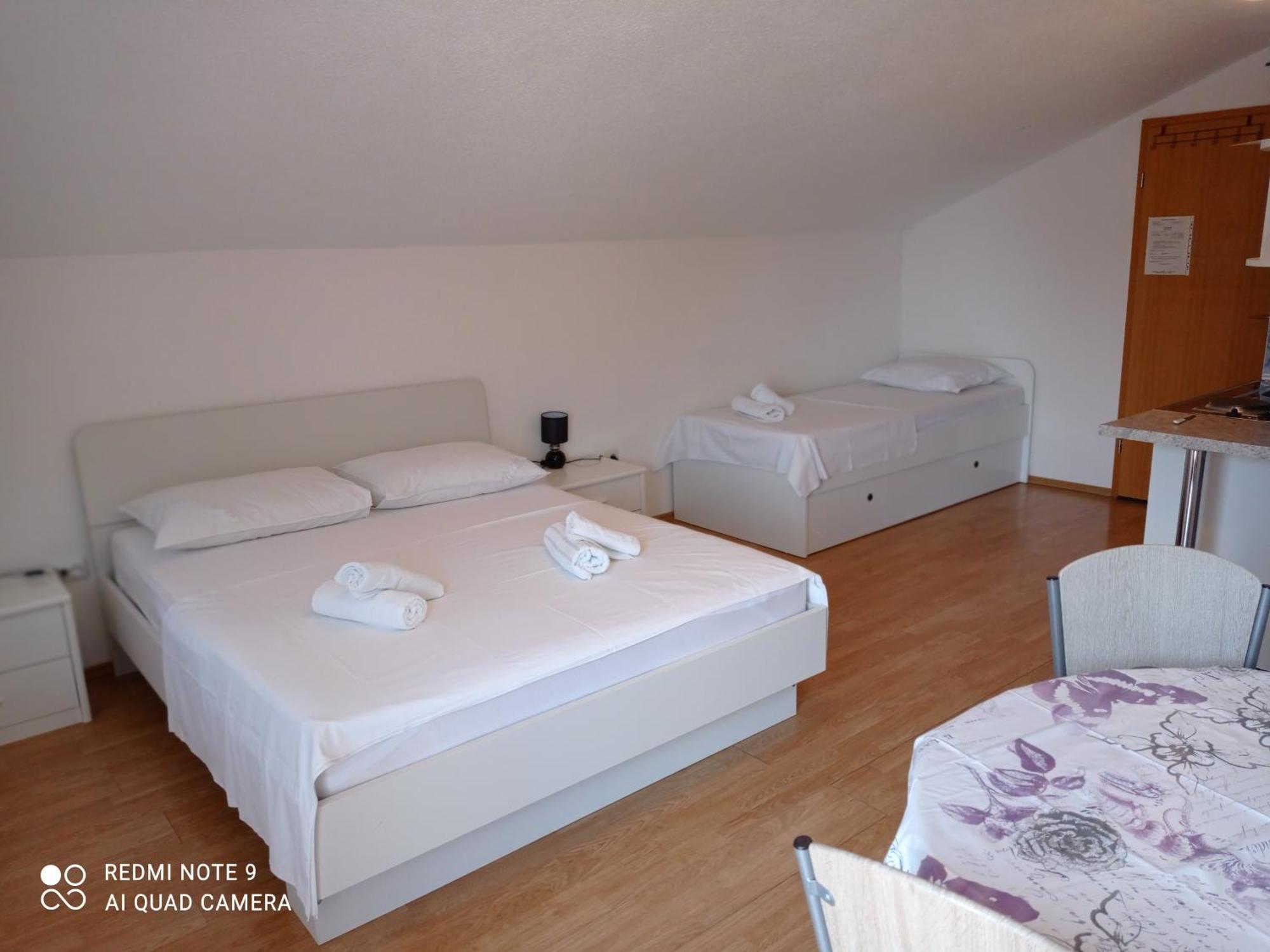 Apartments Mihovil Omiš Quarto foto