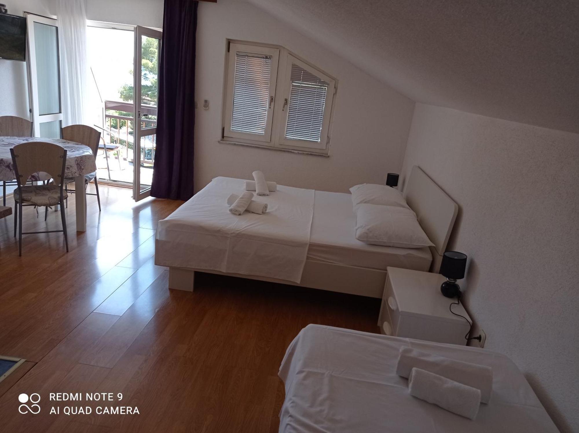 Apartments Mihovil Omiš Quarto foto