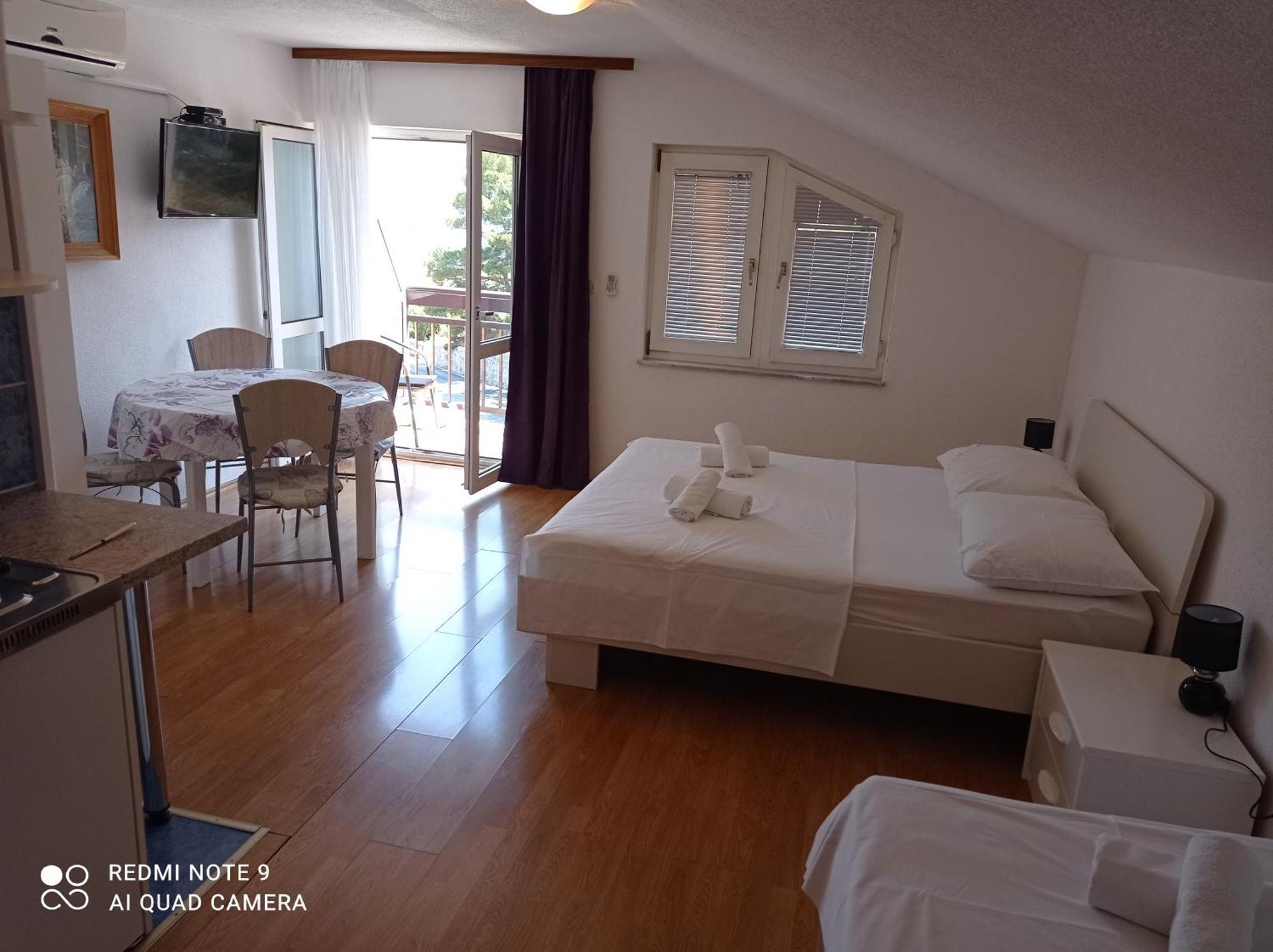 Apartments Mihovil Omiš Quarto foto